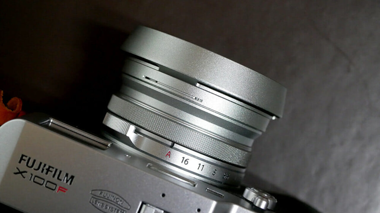 Fujifilm X100F 本体レンズ箱付き　FlashAir32GB付き Amazon.co.jp: Fujifilm Digital Camera Silver X100F-S